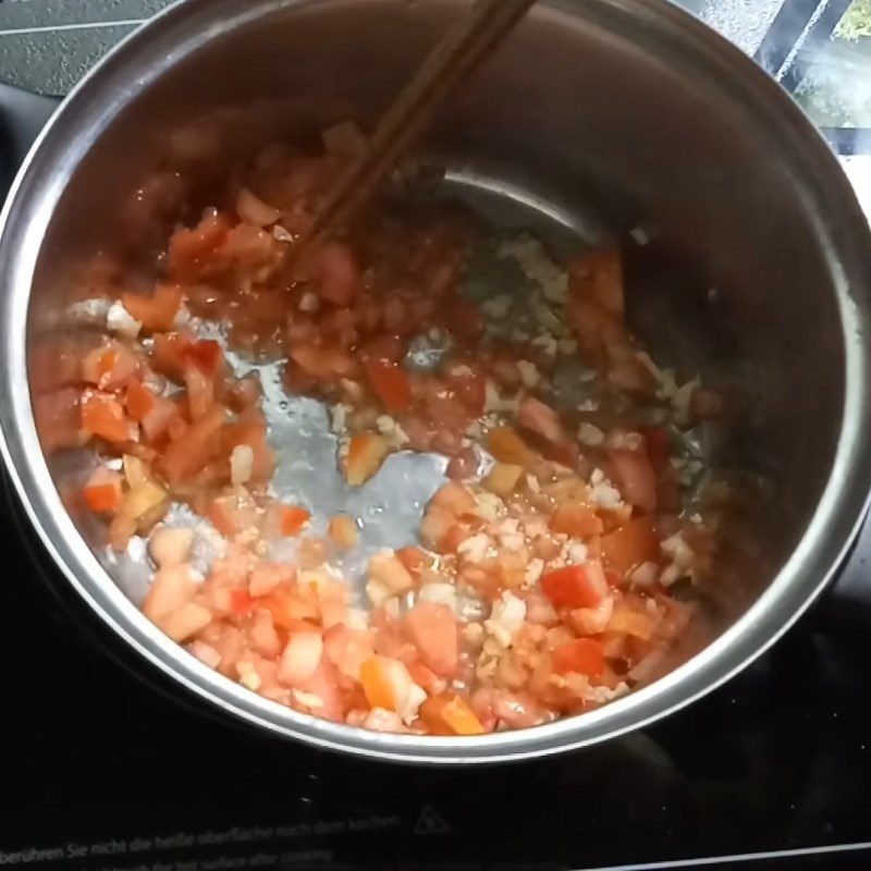 Step 3 Cooking dry noodle sauce Dry noodles with char siu meat