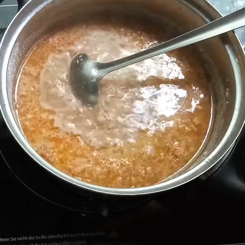 Step 3 Cooking dry noodle sauce Dry noodles with char siu meat