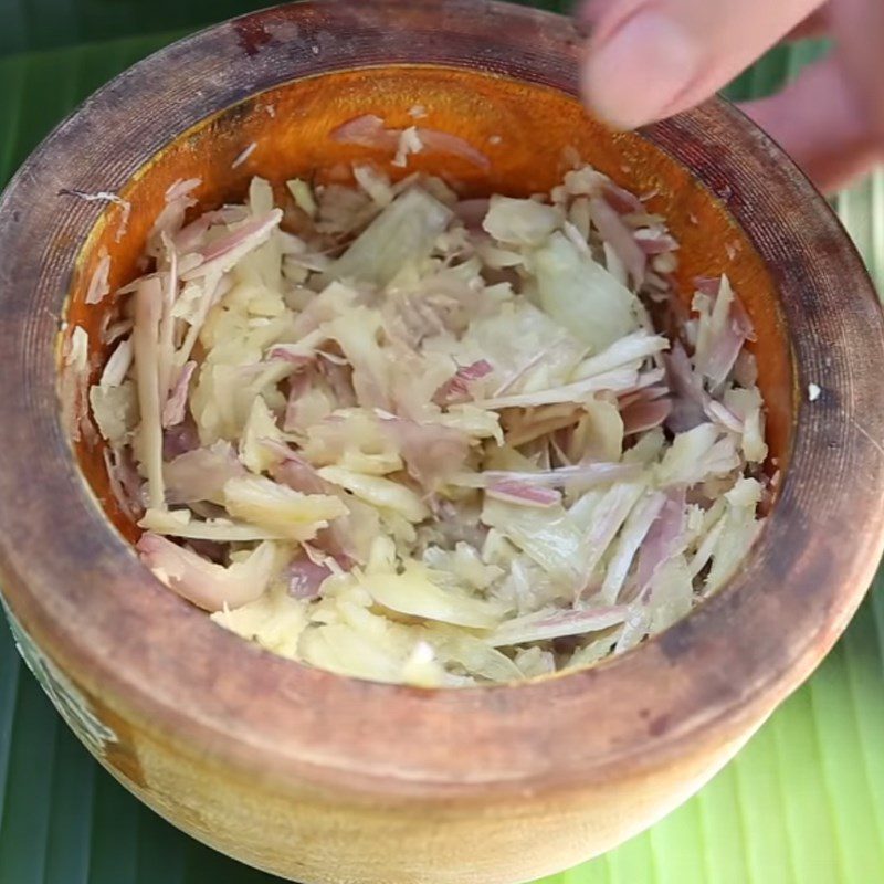 Step 1 Prepare the ingredients for Grilled Beef Intestines