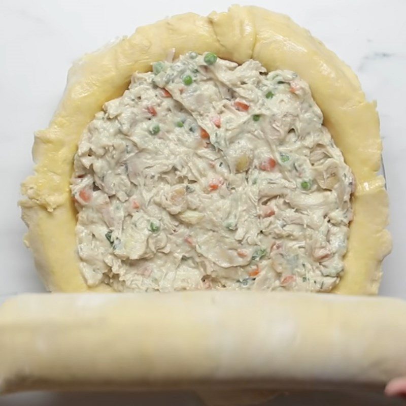 Step 8 Shaping and finishing the Chicken pot pie