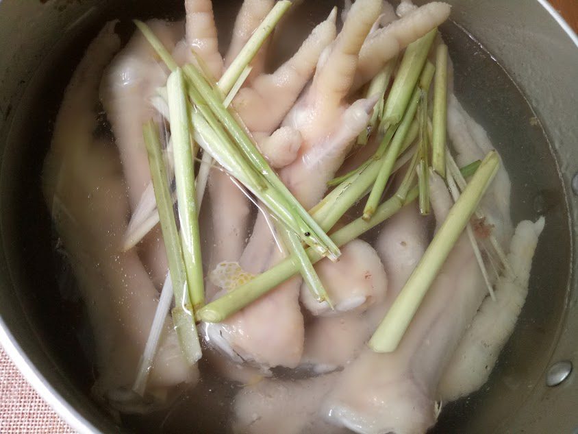 Step 2 Boil the chicken feet Boiled Chicken Feet