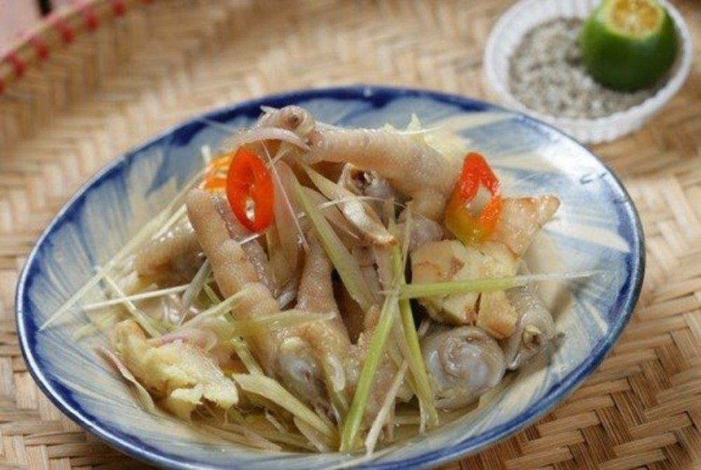 Step 3 Final product Steamed chicken feet with lemongrass