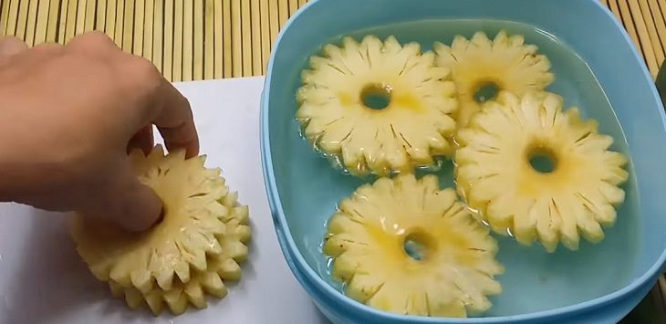 Step 1 Prepare the pineapple Whole Piece Pineapple Jam