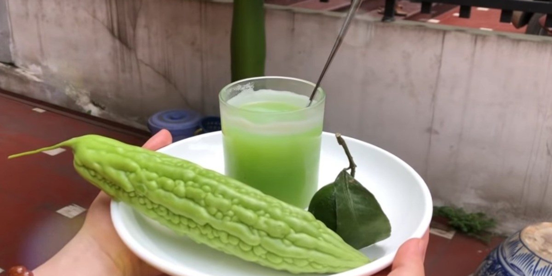 3 ways to make bitter melon juice for weight loss good for skin and health 12082