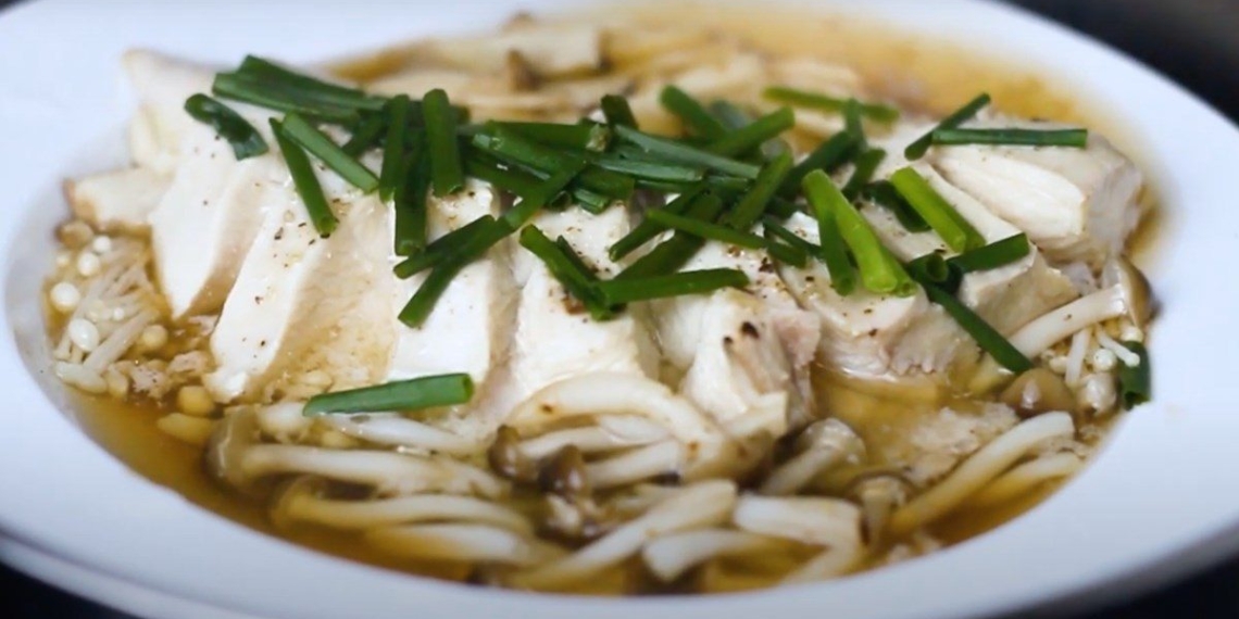 3 ways to make chicken thighs soaked in soy sauce with lemon and tender ginger delicious 05457