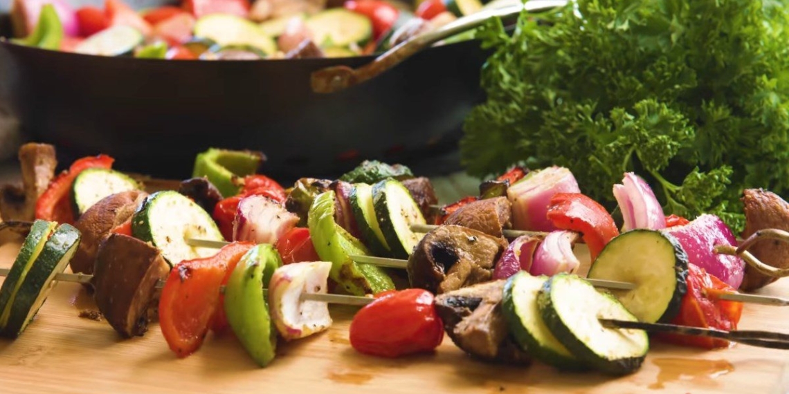 3 ways to make delicious and attractive grilled vegetable skewers for night party 15285