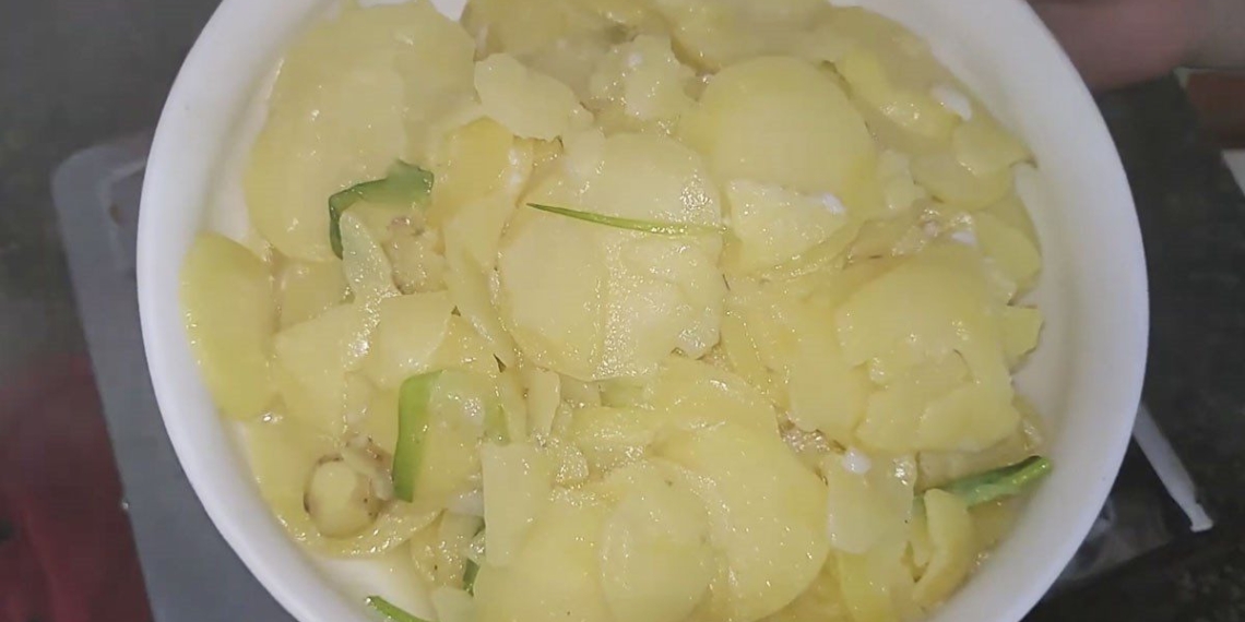 3 ways to make delicious garlic fried potatoes simple and easy to make cho 08316