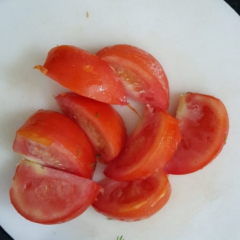 Step 2 Prepare other ingredients for fish soup