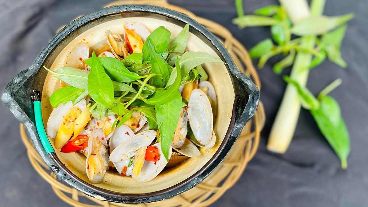 Thai Steamed Clams