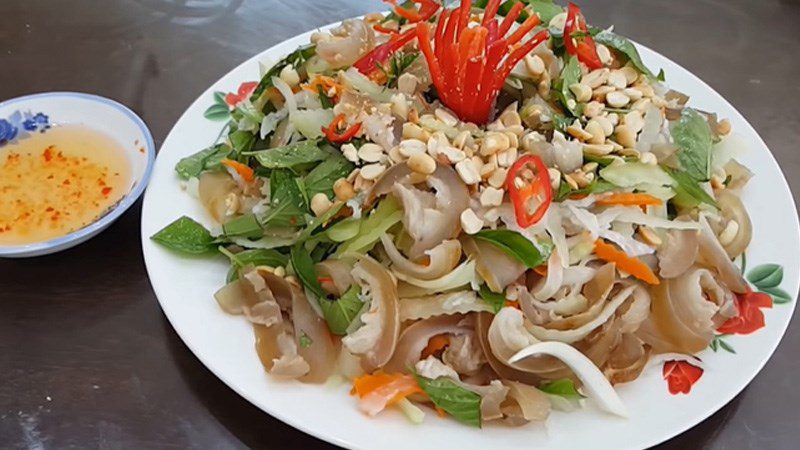 Papaya beef salad