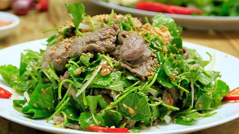 Watercress beef salad