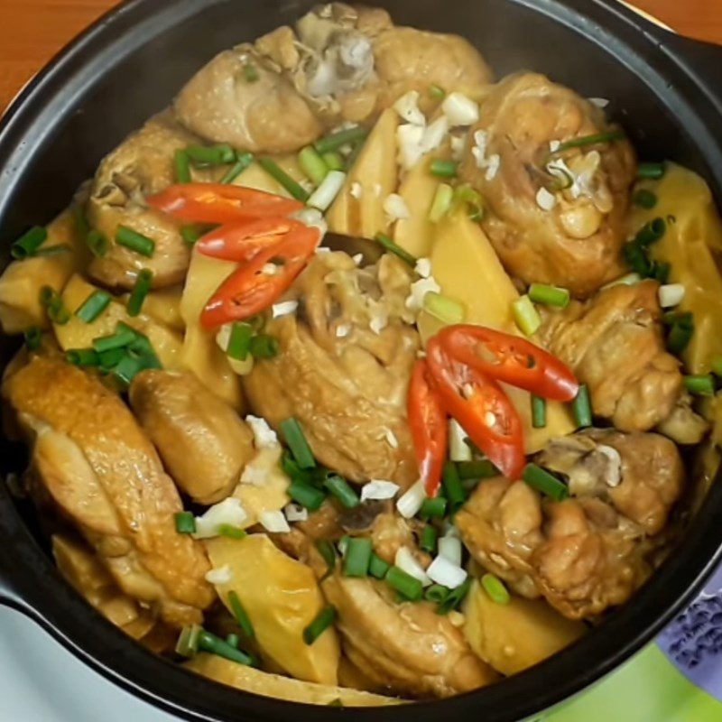 Step 4 Final product Chicken braised with fresh bamboo shoots