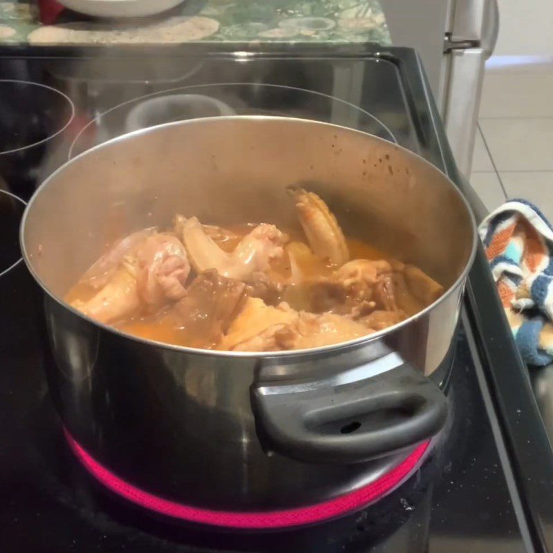 Step 4 Chicken Braised with Bamboo Shoots