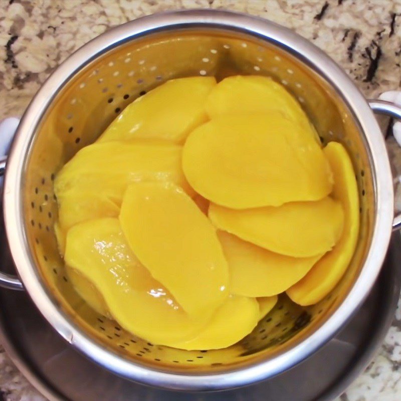 Step 3 Drying mango with an oven Dried mango using an oven