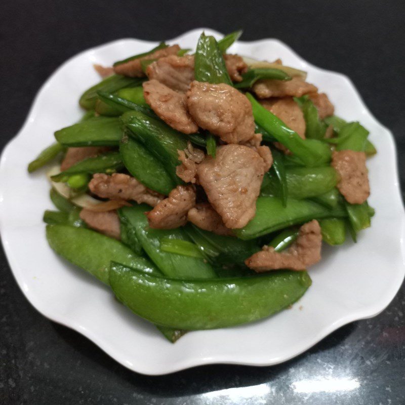 Step 4 Final product Stir-fried peas with meat