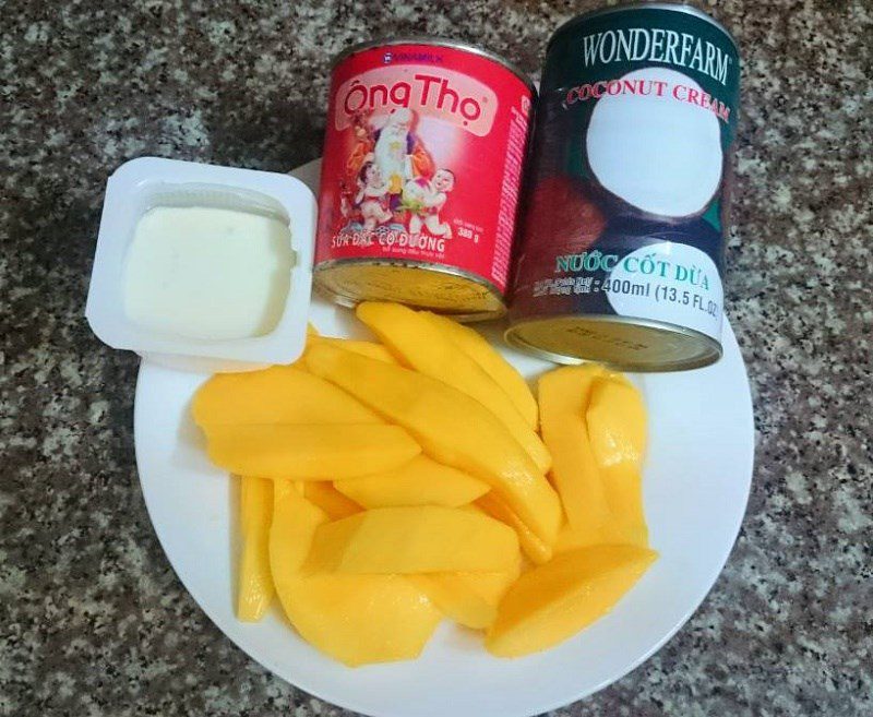 Ingredients for mango yogurt ice cream