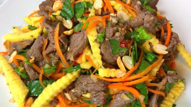 Green mango beef salad