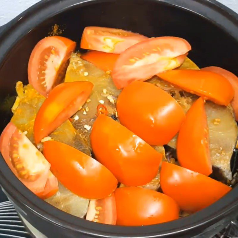 Step 3 Stewed Fish Stewed Catfish with Tomato