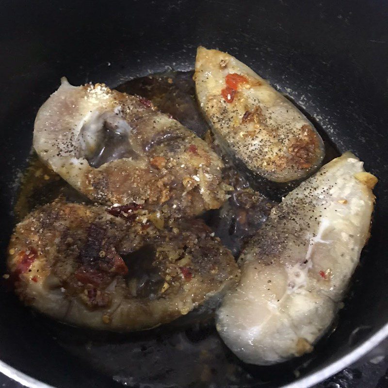 Step 2 Braised fish Catfish braised with pepper