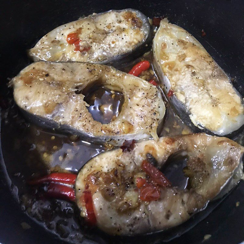 Step 2 Braised fish Catfish braised with pepper