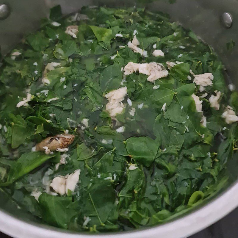 Step 2 Cook the soup for Snakehead fish soup with Water spinach