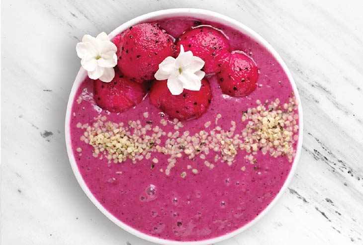  Banana, dragon fruit smoothie