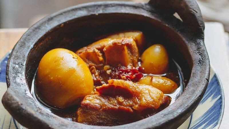 braised pork belly: everything is square and round