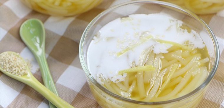 Step 5 Complete and enjoy Sweet tapioca noodle soup with coconut milk