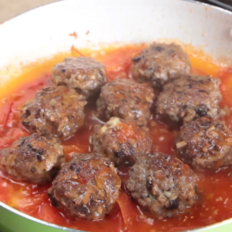 Step 6 Make Ground Beef Cheese Meatballs with Tomato Sauce Ground beef cheese meatballs with tomato sauce