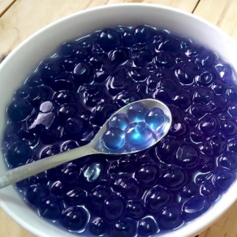 Step 5 Finished Product Blue butterfly pea tapioca pearls made from agar powder