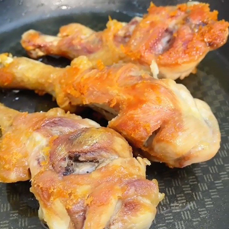 Step 2 Fry the chicken Fried chicken with coca