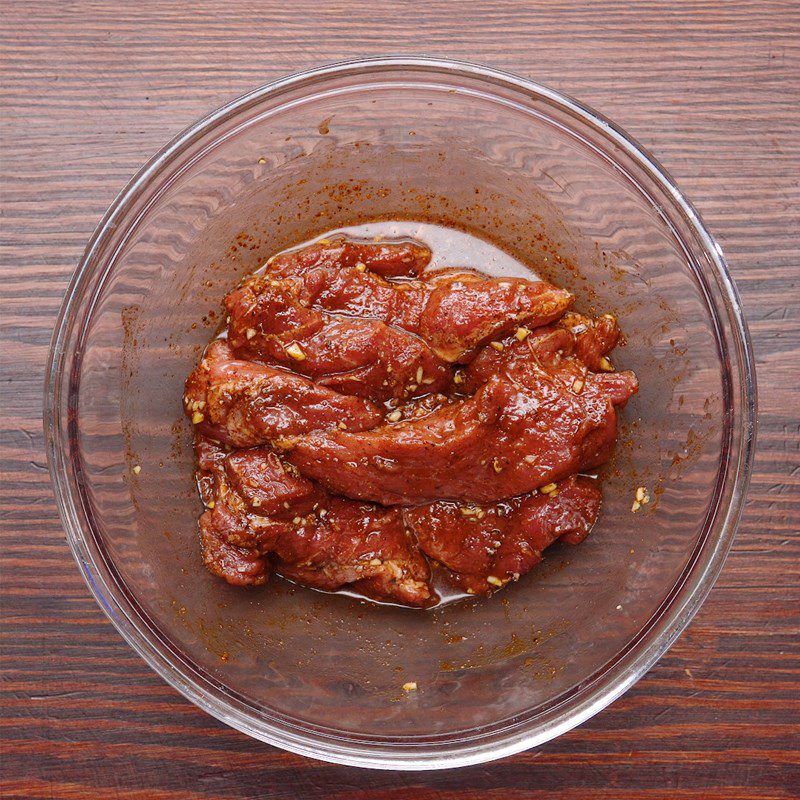 Step 2 Prepare lean pork for wonton noodle soup