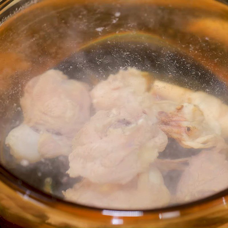 Step 5 Cooking the broth Wonton noodles with char siu