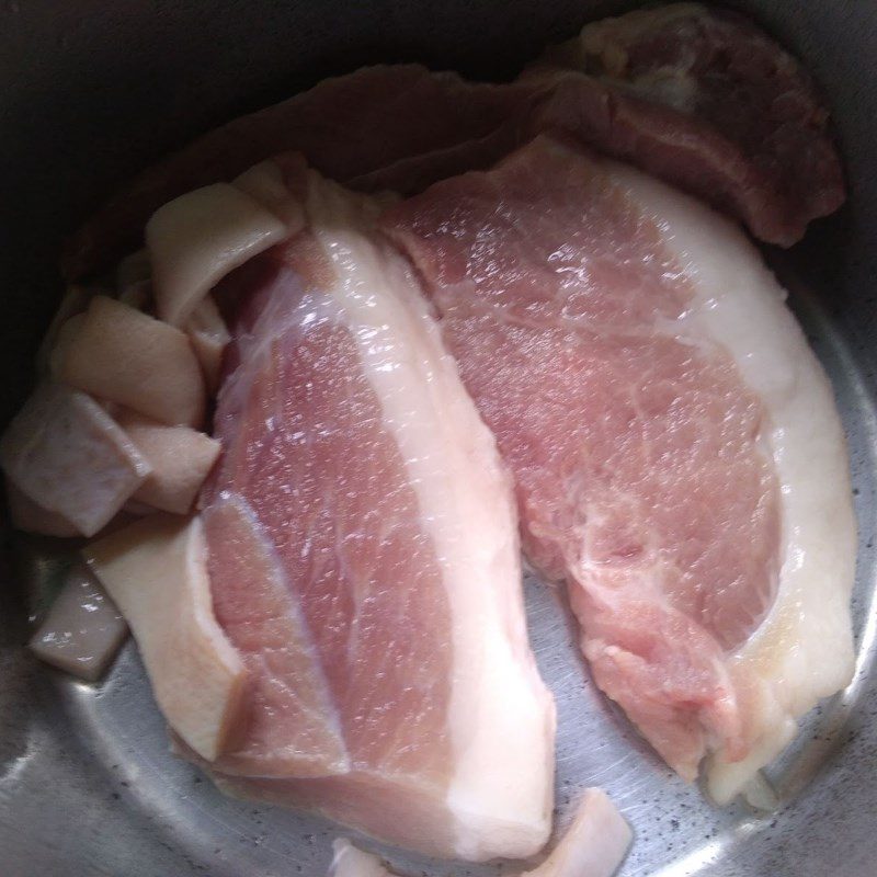 Step 1 Prepare Ingredients for Boiled Pork Wrapped in Rice Paper