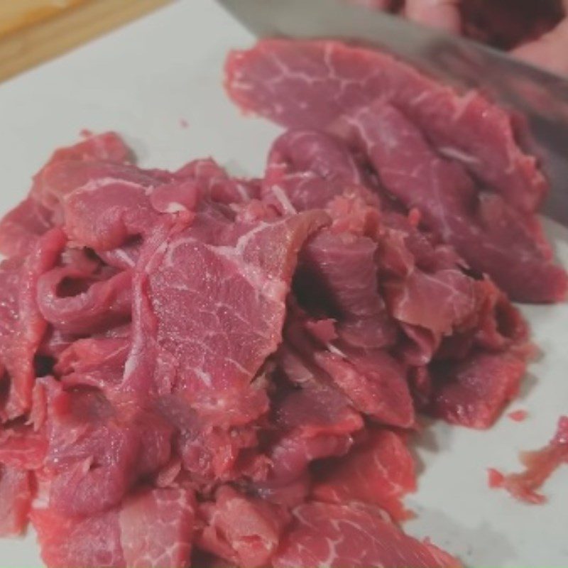 Step 4 Slicing Beef for Beef Ball Pho