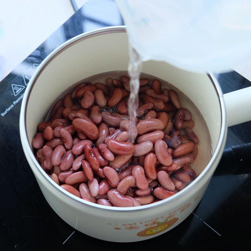 Step 2 Boiled red beans Sticky rice cake with red bean filling