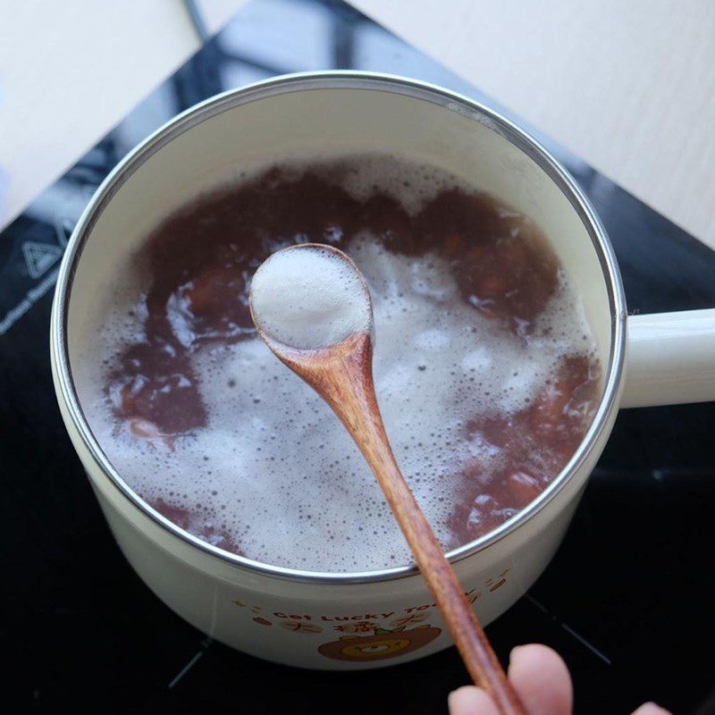 Step 2 Boiled red beans Sticky rice cake with red bean filling