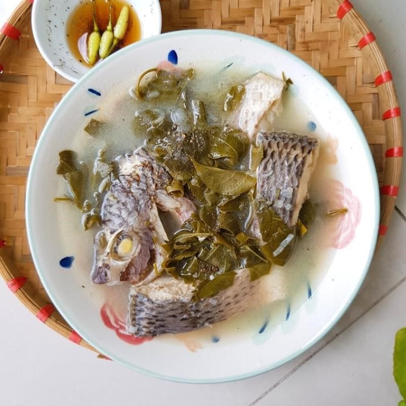 Step 3 Finished product Tilapia soup with giang leaves