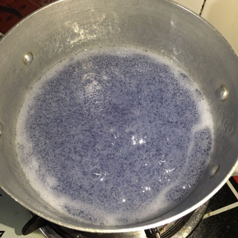 Step 2 Cooking coconut jelly with butterfly pea flower Coconut jelly with butterfly pea flower