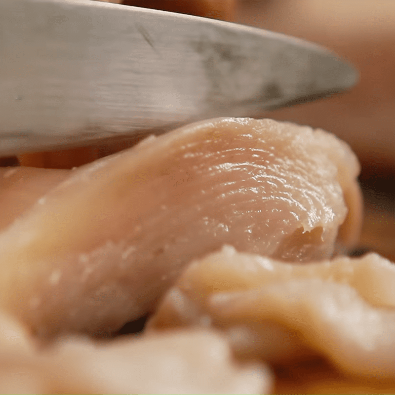 Step 1 Prepare the ingredients Thai Lemon Leaf Chicken Stir-fry