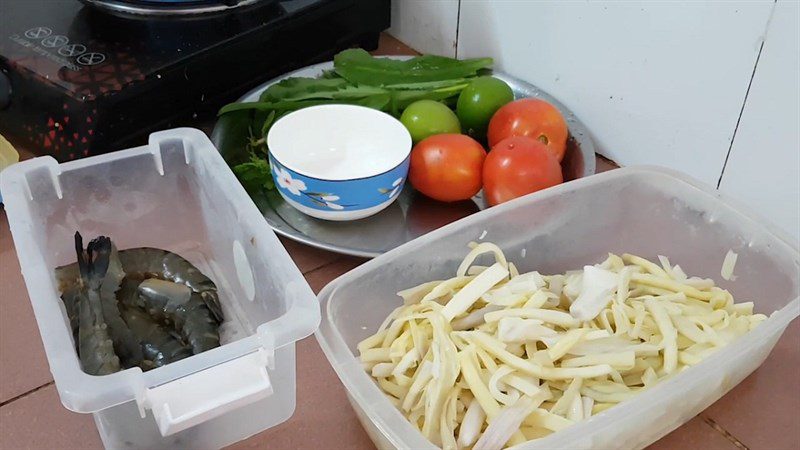 Ingredients for the dish 3 ways to cook sour soup with bamboo shoots