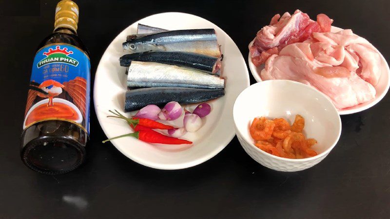 Ingredients for the dish 4 ways to cook Japanese mackerel