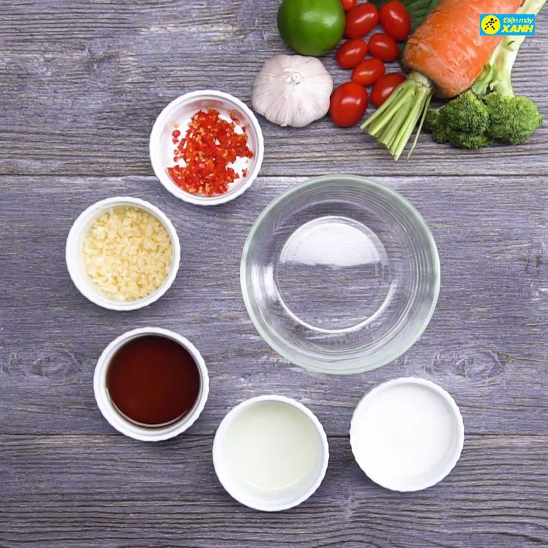 Ingredients for sweet and sour fish sauce for boiled meat