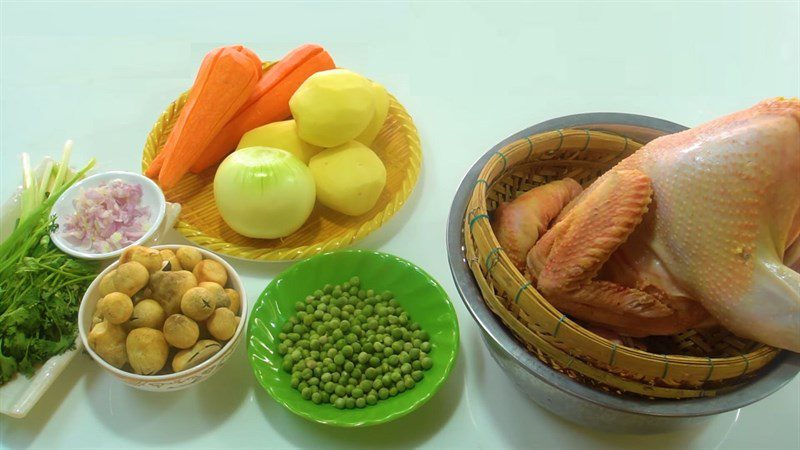 Ingredients for chicken lagu dish