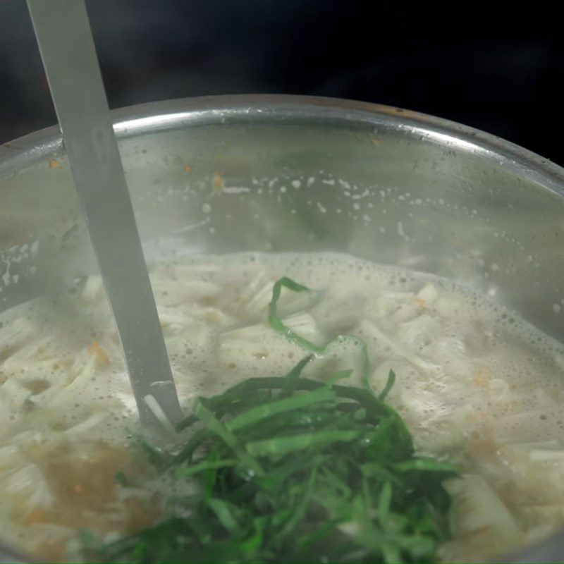 Step 4 Cook jackfruit soup with shrimp and betel leaves