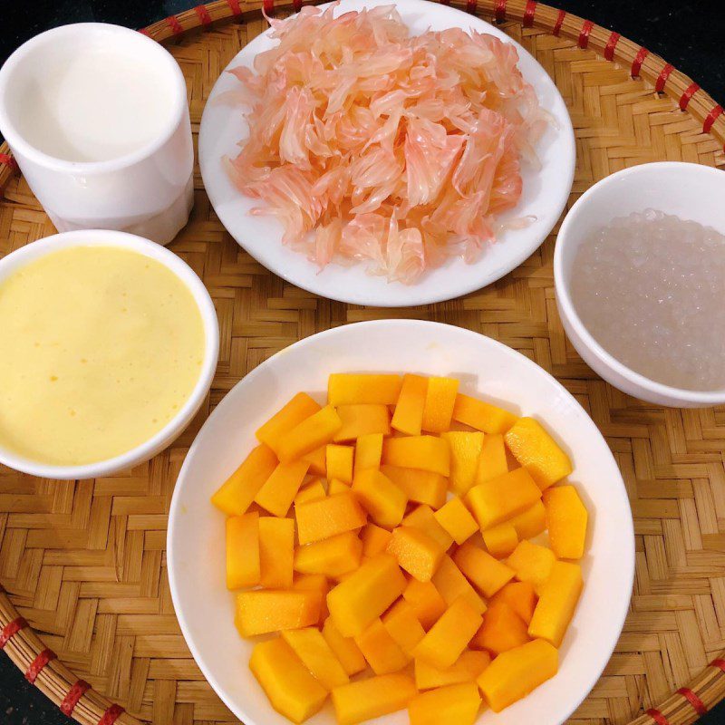 Step 1 Prepare the ingredients for Mango Pomelo Sago Dessert