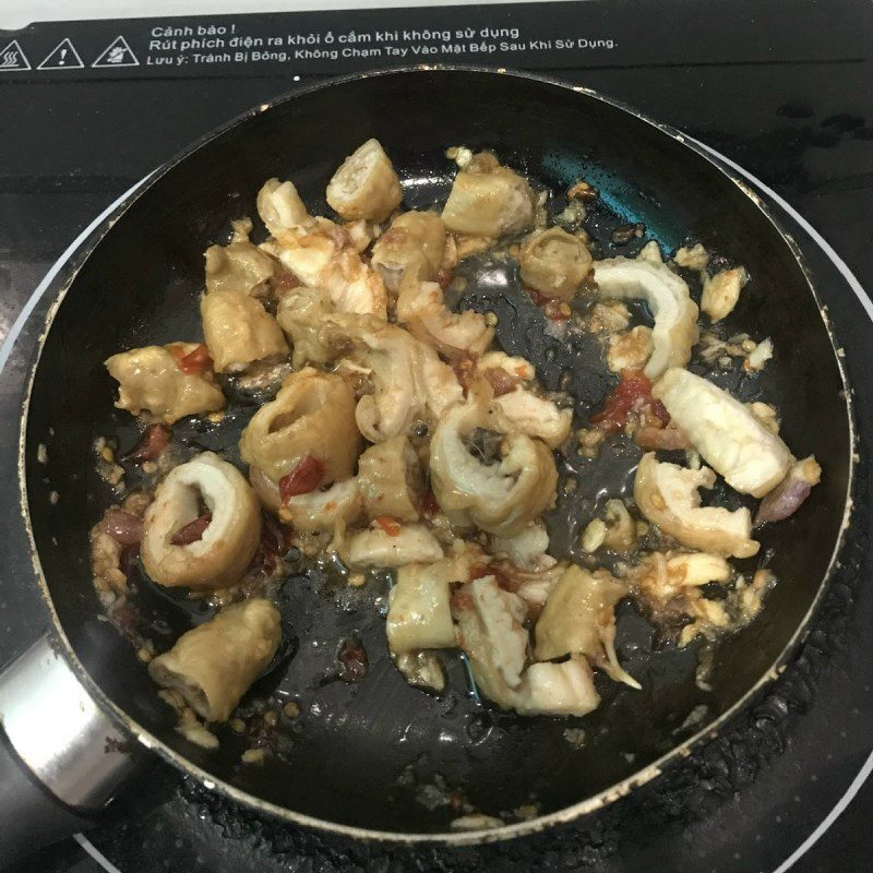 Step 4 Fried pig intestines with fish sauce Fried pig intestines with fish sauce