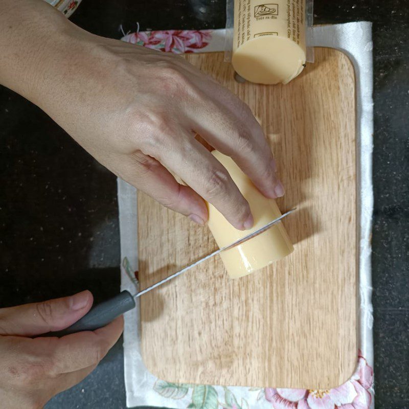 Step 1 Prepare the tofu Grilled tofu in foil