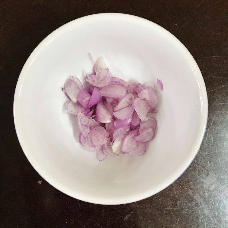 Step 1 Prepare the ingredients for Stir-fried Kohlrabi with Eggs