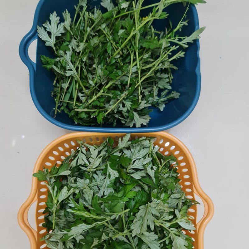 Step 1 Prepare the ingredients for Fried Egg with Mugwort